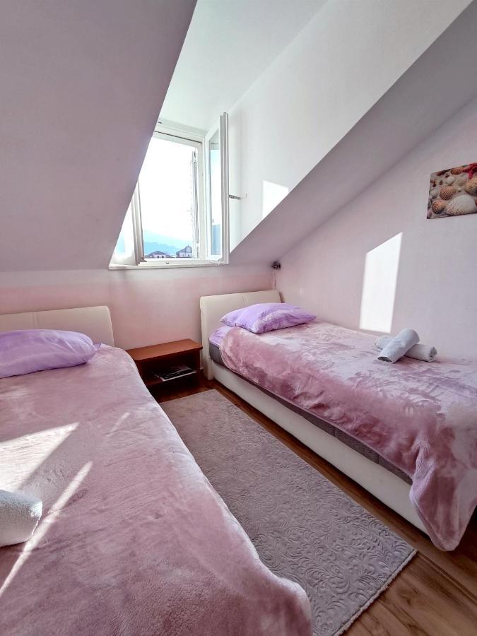 Hotel House Ina Ston Extérieur photo