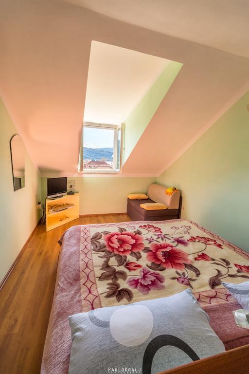 Hotel House Ina Ston Extérieur photo